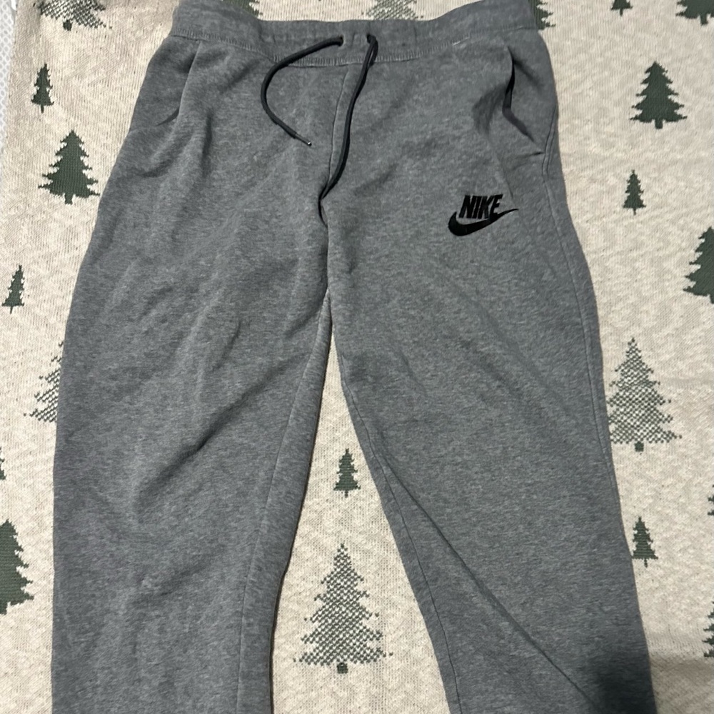 Women’s gray NIKE sweatpants